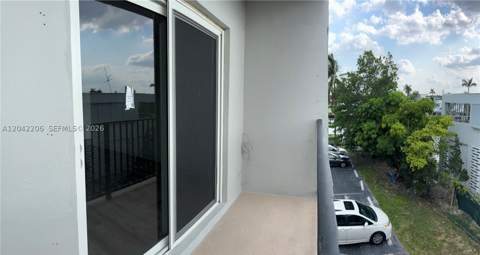 860 NE 78th St 303, Miami FL - photo 20 of 47