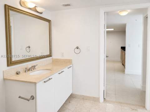 1800 N Bayshore Dr 4102, Miami FL - photo 20 of 34