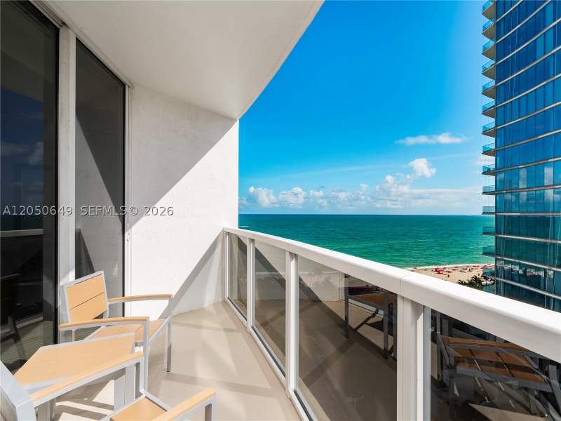 1 bedroom Condominium at 18001 Collins Ave 1814, Trump International Sones, Sunny Isles Beach — photo 2