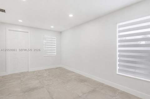 16930 SW 90th St, Miami FL - photo 10 of 63