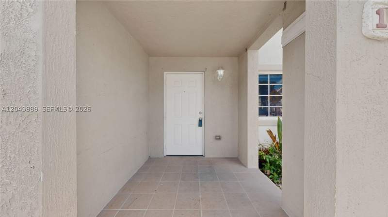 5 bedroom Condominium at 14070 SW 260th St 103, Cedars Woods Homes Condo, Homestead — photo 4