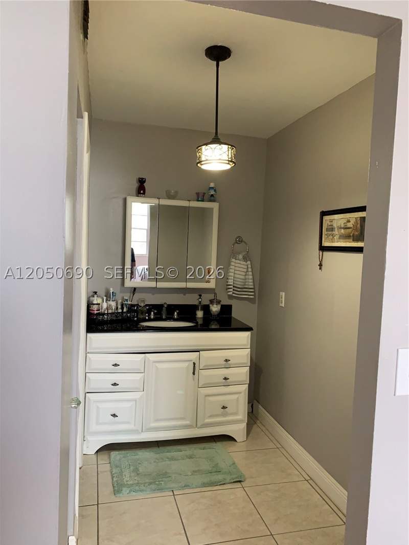 2 bedroom Condominium at 2025 NE 164th St 808, Crestview Towers Condo, North Miami Beach — photo 3