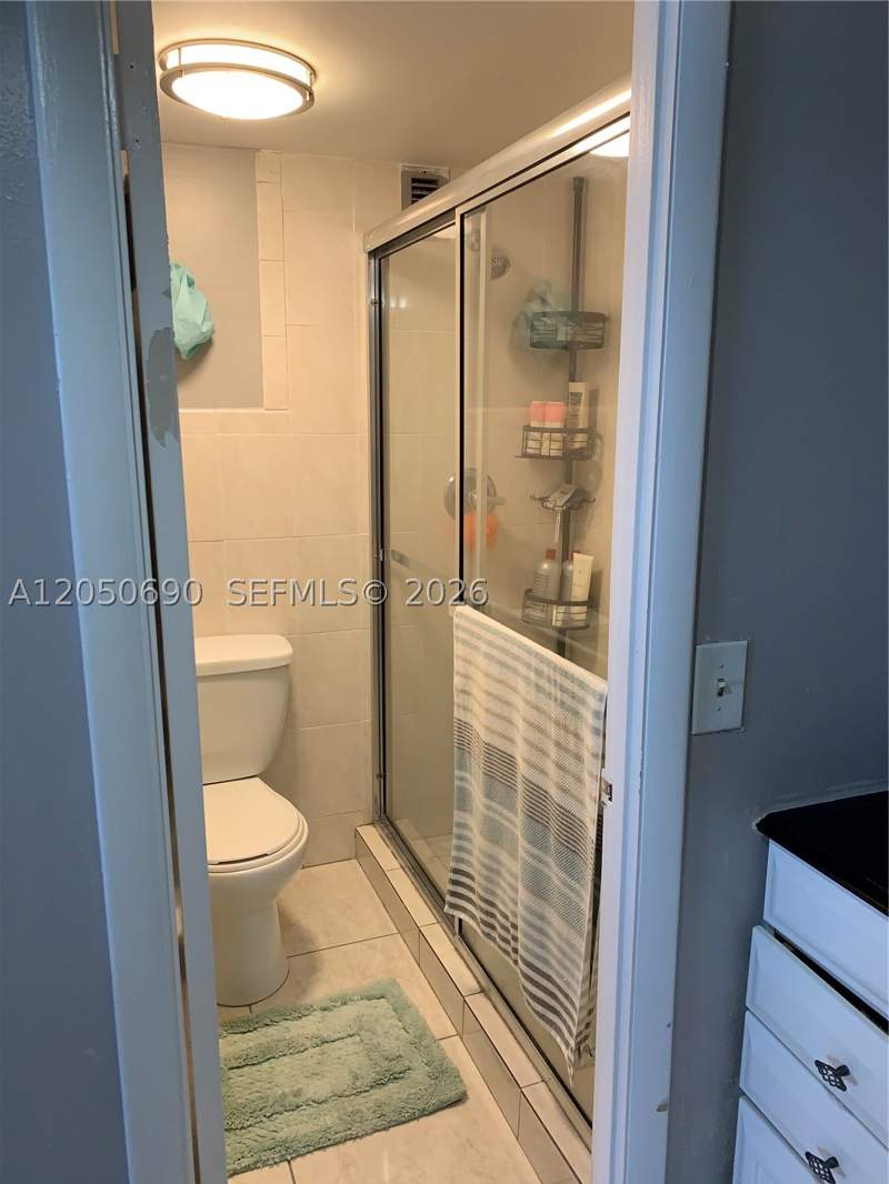2 bedroom Condominium at 2025 NE 164th St 808, Crestview Towers Condo, North Miami Beach — photo 4