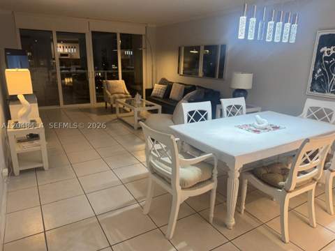 5601 Collins Ave 823, Miami Beach FL - photo 6 of 31