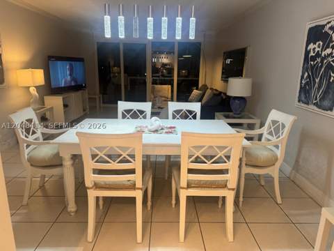 5601 Collins Ave 823, Miami Beach FL - photo 7 of 31