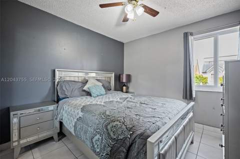 7581 W 29th Way, Hialeah FL - photo 13 of 25