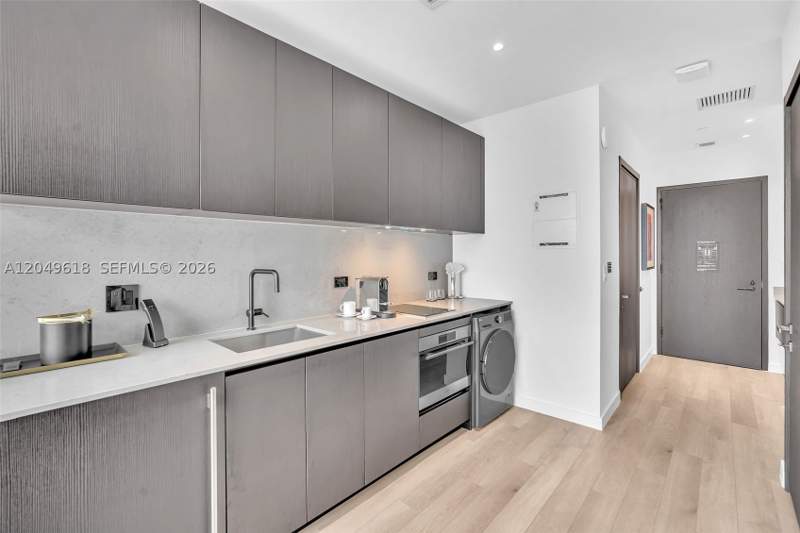 0 bedroom Condominium at 20 NE 11th St 4607A, E11Even, Miami — photo 3