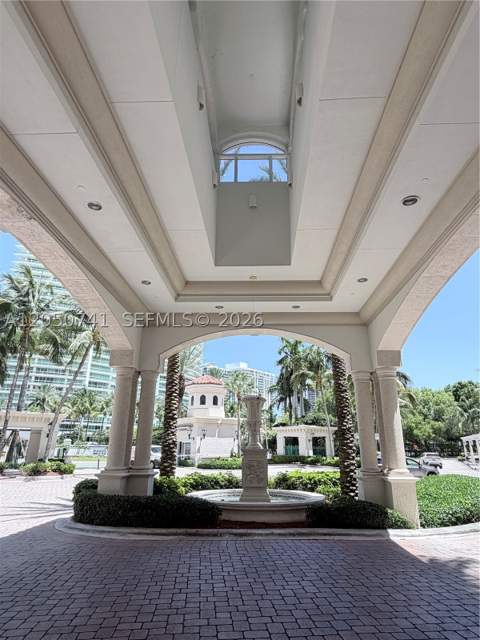 20000 E Country Club Dr 405, Aventura FL - photo 17 of 20