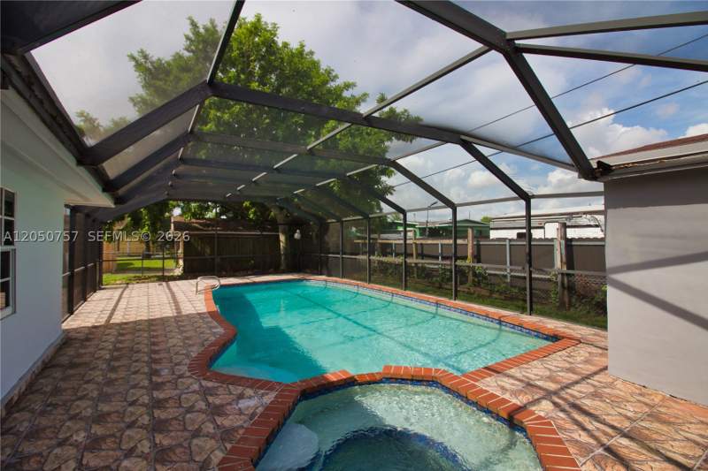 4 bedroom SingleFamilyResidence at 19522 NW 37th Ct, Carol City 2nd Addn, Miami Gardens — photo 4