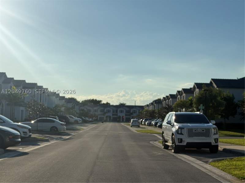 3 bedroom Townhouse at 28581 SW 132nd Ct, Pine Isle, Homestead — photo 2
