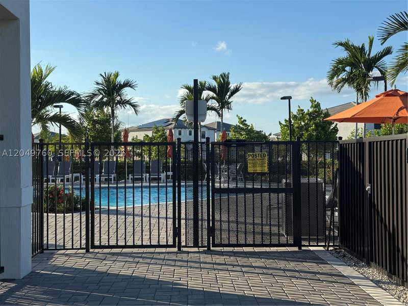 3 bedroom Townhouse at 28581 SW 132nd Ct, Pine Isle, Homestead — photo 4