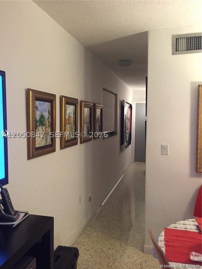 2 bedroom Condominium at 1736 SW 19th St 404, Christopher Plaza Condo, Miami — photo 4
