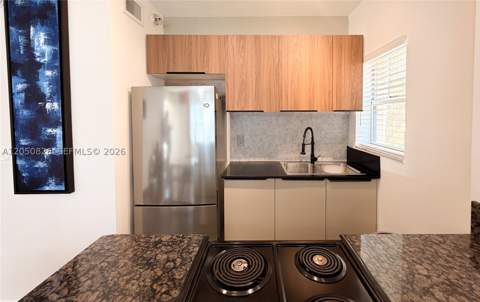 1255 Pennsylvania Ave 117, Miami Beach FL - photo 9 of 20