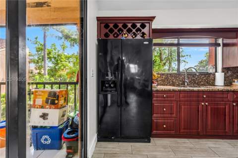 8211 NW 191st St 3-H, Hialeah FL - photo 20 of 50
