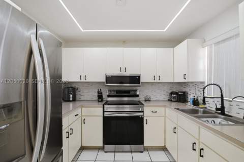 6175 W 20th Ave 311, Hialeah FL - photo 10 of 18