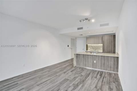 801 S Miami Ave 3903, Miami FL - photo 10 of 34
