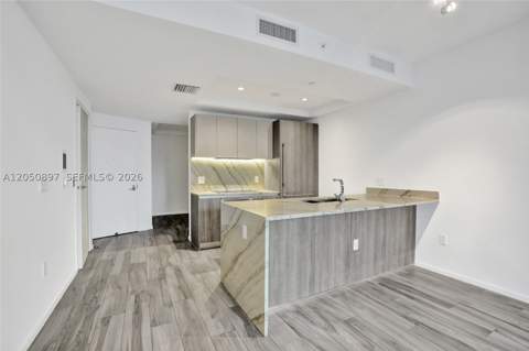 801 S Miami Ave 3903, Miami FL - photo 13 of 34