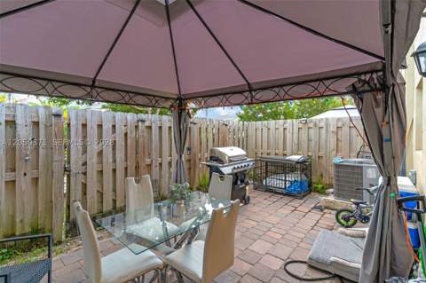 533 NE 5th Pl, Florida City FL - photo 19 of 24