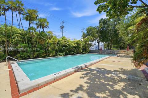 1205 Mariposa Ave 403, Coral Gables FL - photo 22 of 41