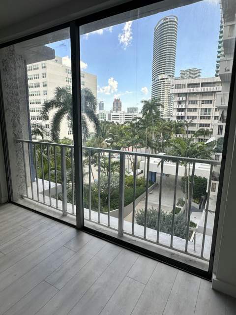 800 West Avenue 637, Miami Beach FL - photo 9 of 13