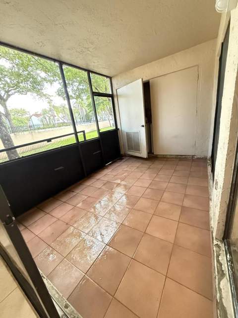 20015 NE 3rd Court 5, Miami FL - photo 13 of 14