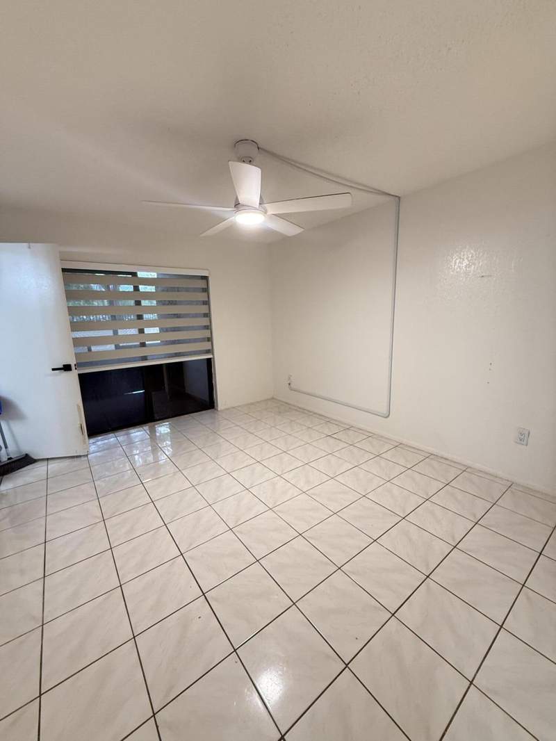 2 bedroom Condominium at 20015 NE 3rd Court 5, Spear Acres, Miami — photo 4