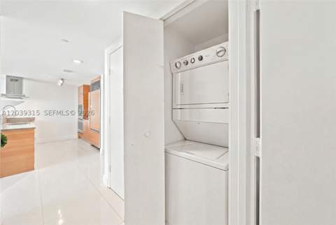 485 Brickell Ave 3707, Miami FL - photo 24 of 25