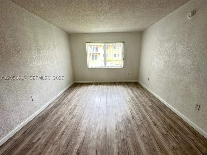 1 bedroom Condominium at 505 NW 177th St 111, New World Condo Apts IV, Miami Gardens — photo 4