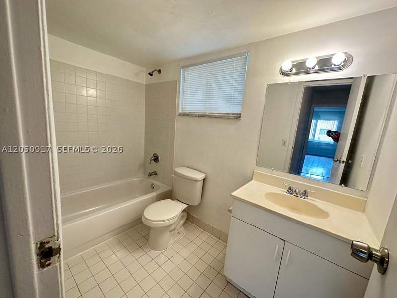 1 bedroom Condominium at 505 NW 177th St 111, New World Condo Apts IV, Miami Gardens — photo 5