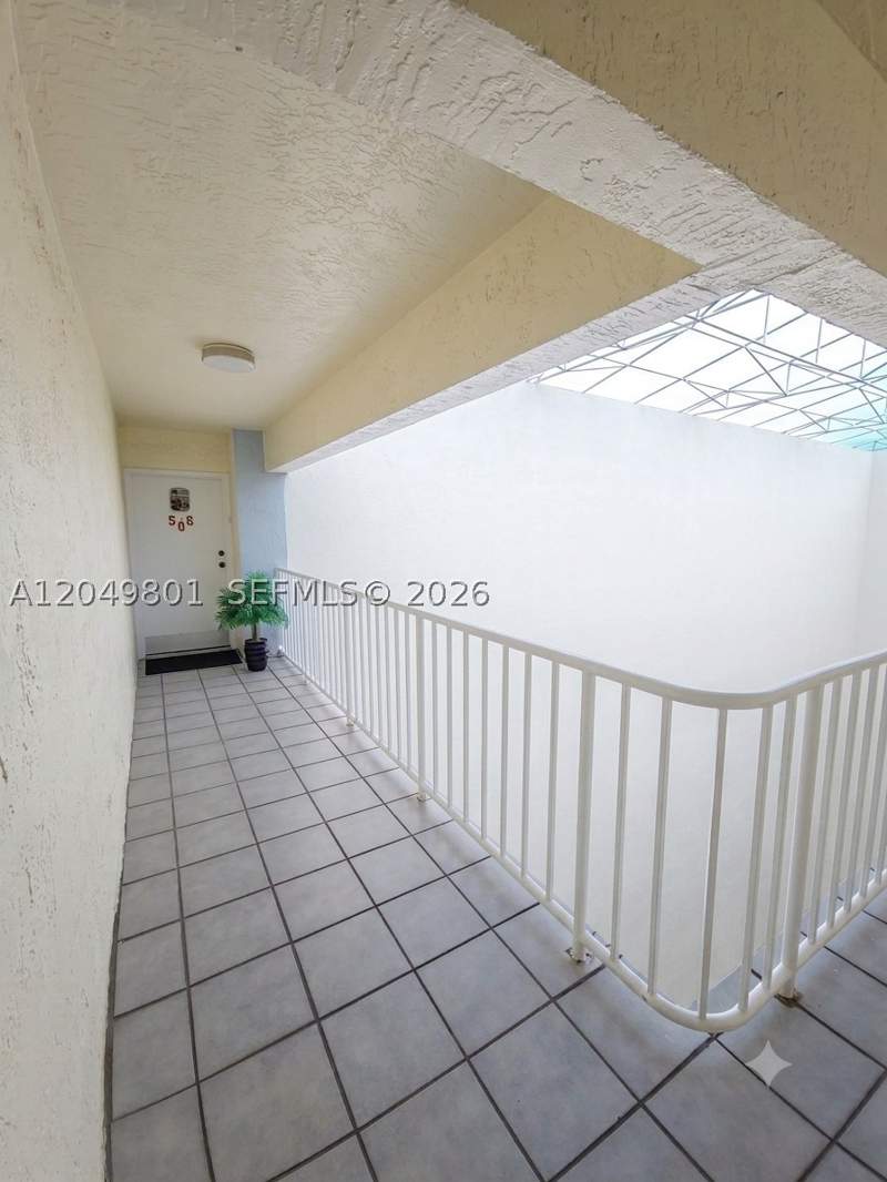 2 bedroom Condominium at 11715 SW 18th St 506, Florida 2001 Condo, Miami — photo 2