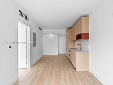 90 NE 32nd St 901, Miami FL - photo 10 of 32