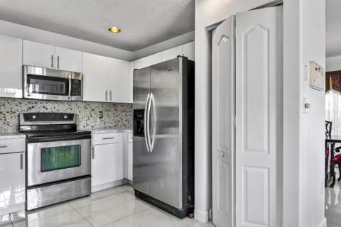 10334 SW 164th Place, Miami FL - photo 11 of 45