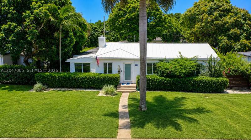4 bedroom SingleFamilyResidence at 41 NW 109th St, Miami Shores Extension, Miami Shores — photo 2