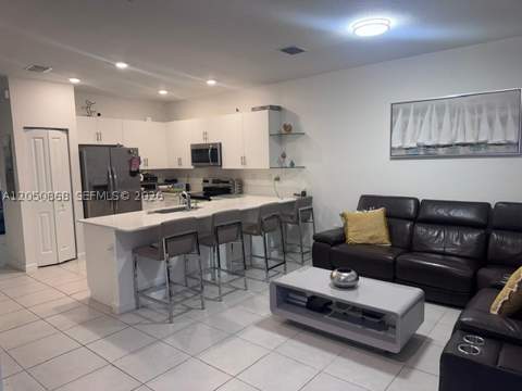 14852 SW 183rd Ter, Miami FL - photo 12 of 30