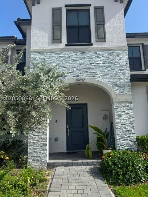 3 bedroom Townhouse at 14852 SW 183rd Ter, Bowtie Subdivision, Miami — photo 2
