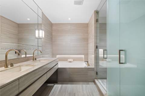 18975 Collins Ave 3204, Sunny Isles Beach FL - photo 13 of 30