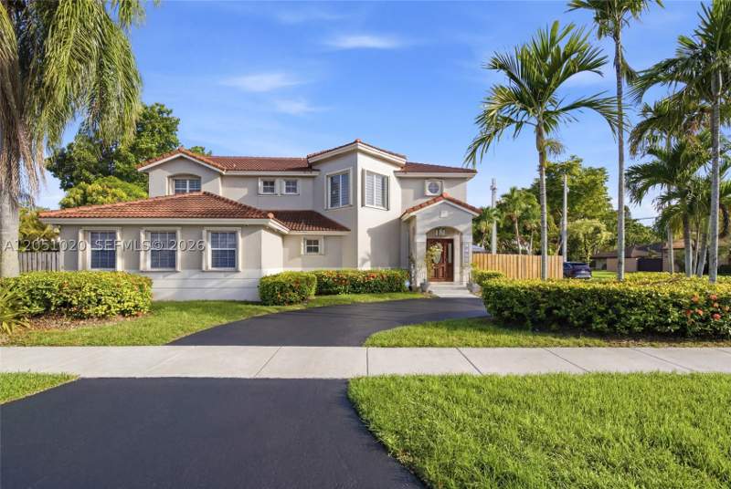 3 bedroom SingleFamilyResidence at 11980 SW 99th St, Cristinas Place, Miami — photo 2