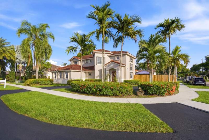 3 bedroom SingleFamilyResidence at 11980 SW 99th St, Cristinas Place, Miami — photo 3