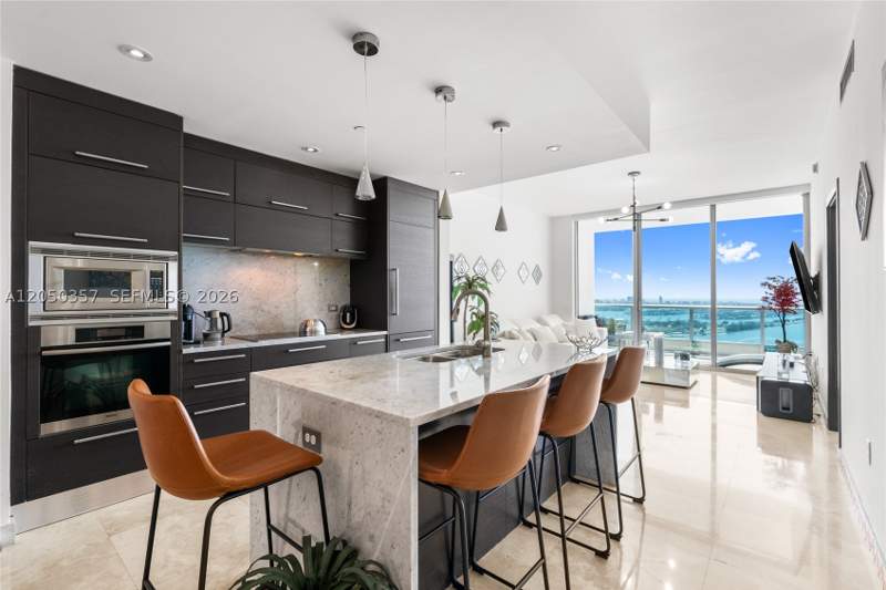 1 bedroom Condominium at 900 Biscayne Blvd 3704, 900 BISCAYNE BAY CONDO, Miami — photo 4