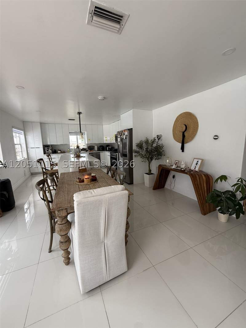 5 bedroom SingleFamilyResidence at 11959 SW 269th Ter, Cutler Landings Replt, Homestead — photo 5