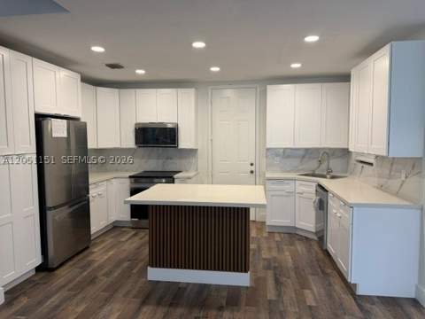 8892 SW 229th St, Cutler Bay FL - photo 10 of 22