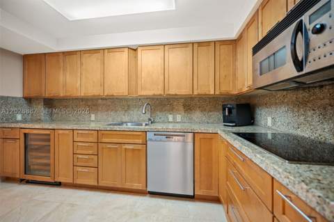 2901 S Bayshore Dr 6A, Coconut Grove FL - photo 6 of 38
