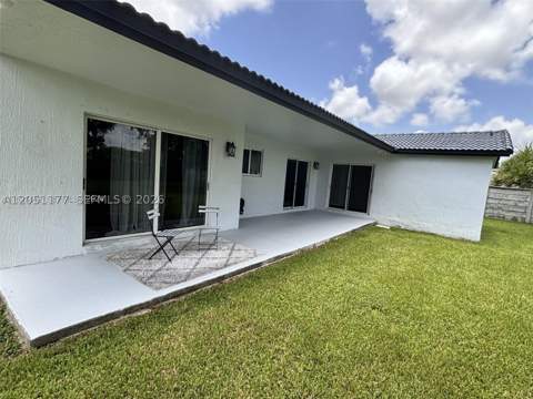 22262 SW 127th Pl, Miami FL - photo 7 of 13