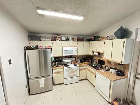 15156 SW 128th Court, Miami FL - photo 8 of 32