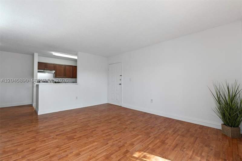 2 bedroom Condominium at 15600 SW 80th St L-203, The Courts At Kendall Con, Miami — photo 2