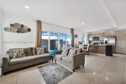 1191 NW 1st St, Florida City FL - photo 7 of 36