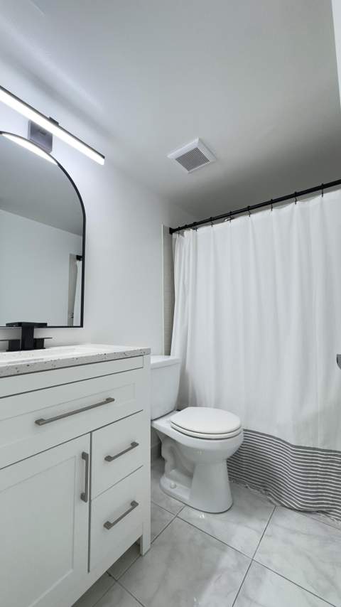 20015 NE 3rd Court 1, Miami FL - photo 14 of 35