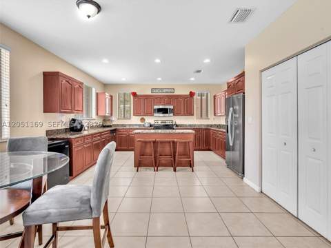 912 NW 204th St, Miami Gardens FL - photo 22 of 56