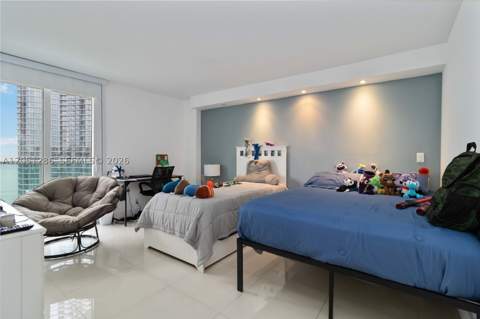 100 Bayview Dr 2014, Sunny Isles Beach FL - photo 10 of 57