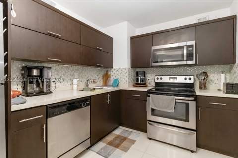 100 Bayview Dr 2014, Sunny Isles Beach FL - photo 12 of 57